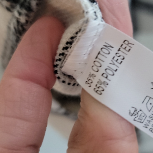 New Plaid Black and Off White Shacket - Picture 8 of 9